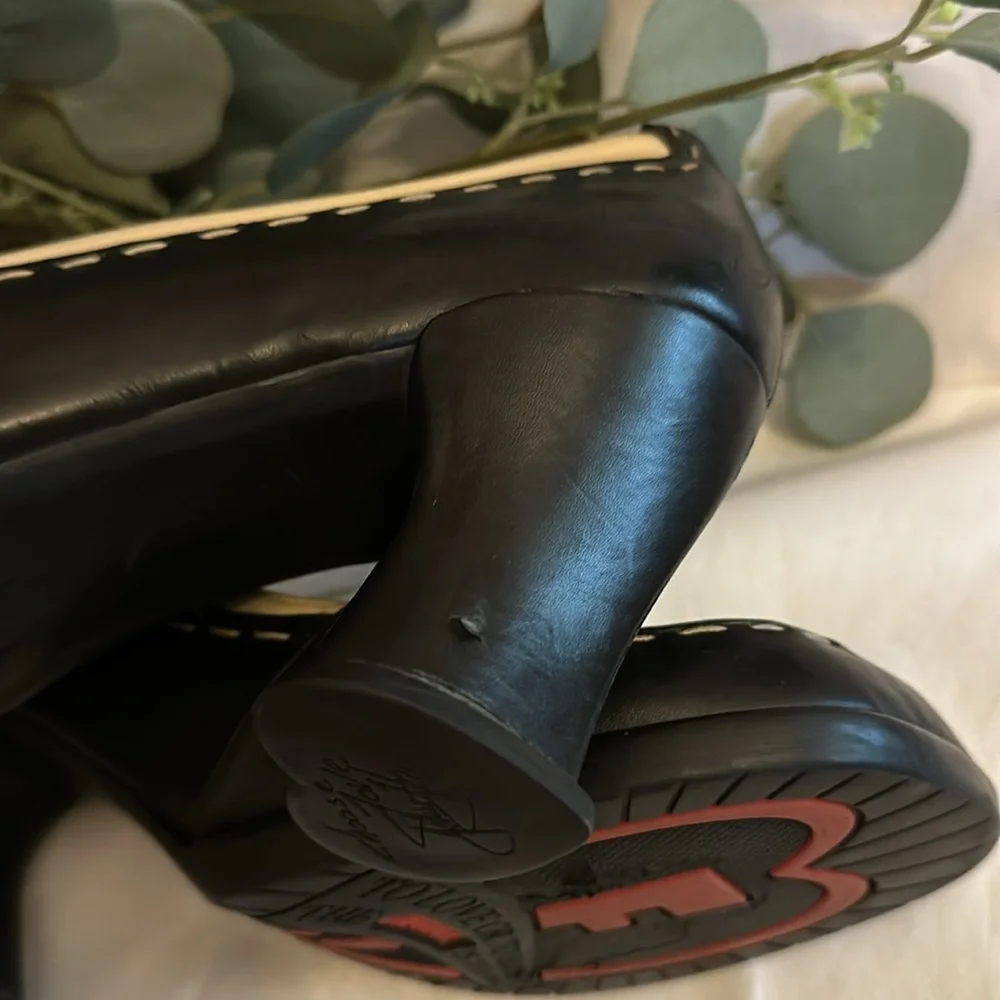 John Fluevog | Women's | Black/Cream | stitching | 9 | Mary Jane | heel| loafers - Picture 11 of 16